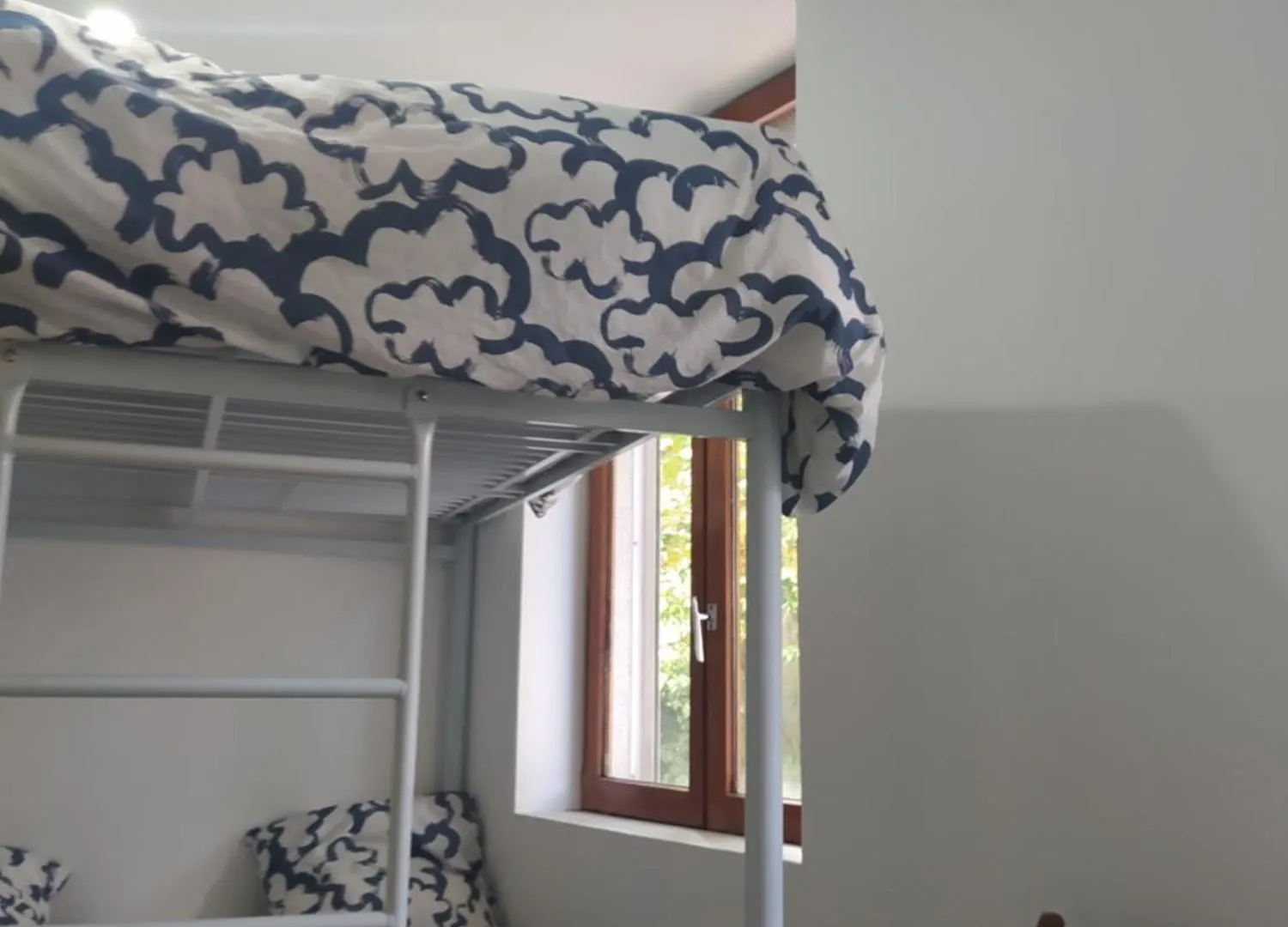 Locatif Gare Lille Europe Souvenir Bed & Breakfast 0*,  France