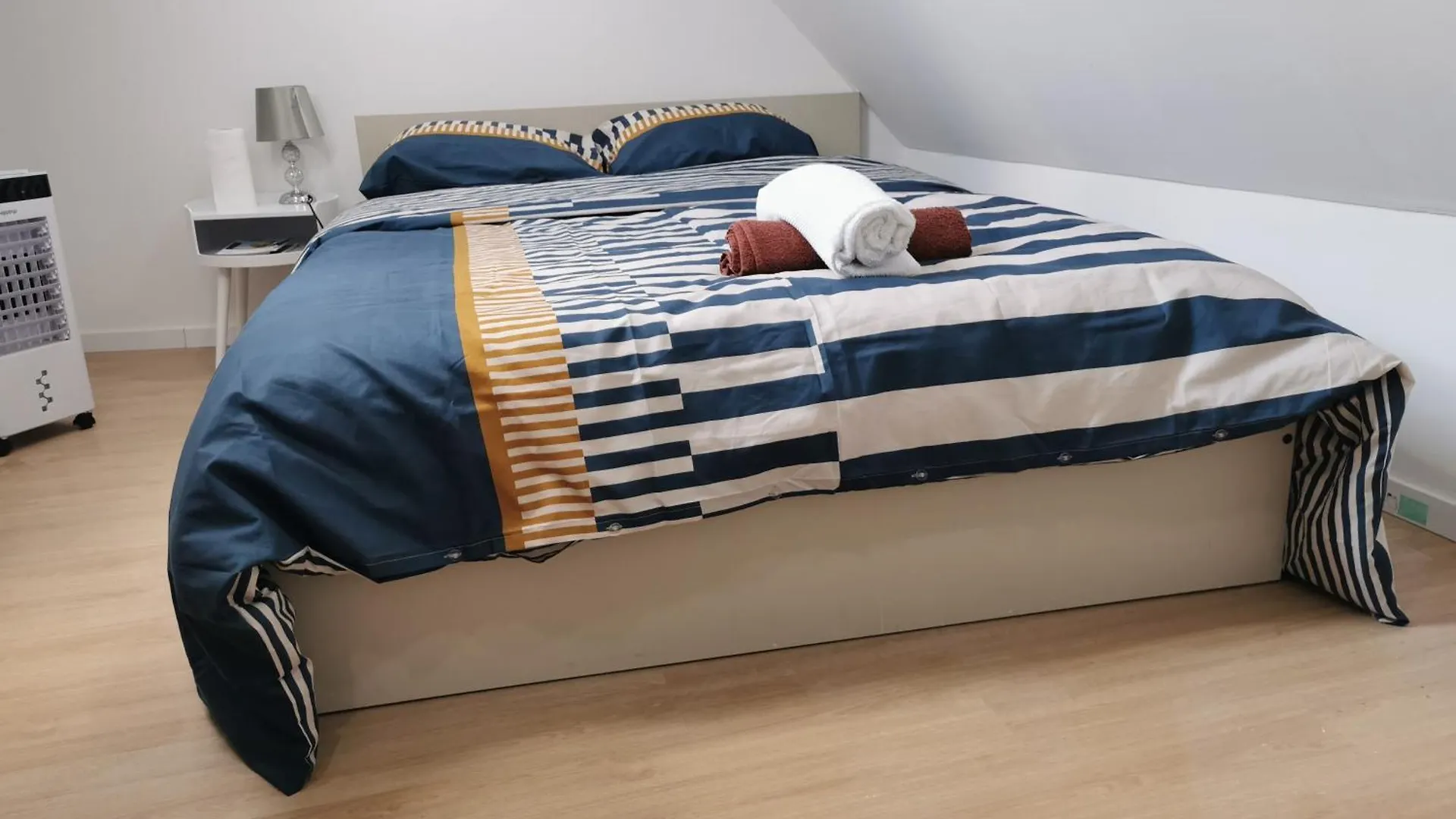 Locatif Gare Lille Europe Souvenir Bed and Breakfast 0*,