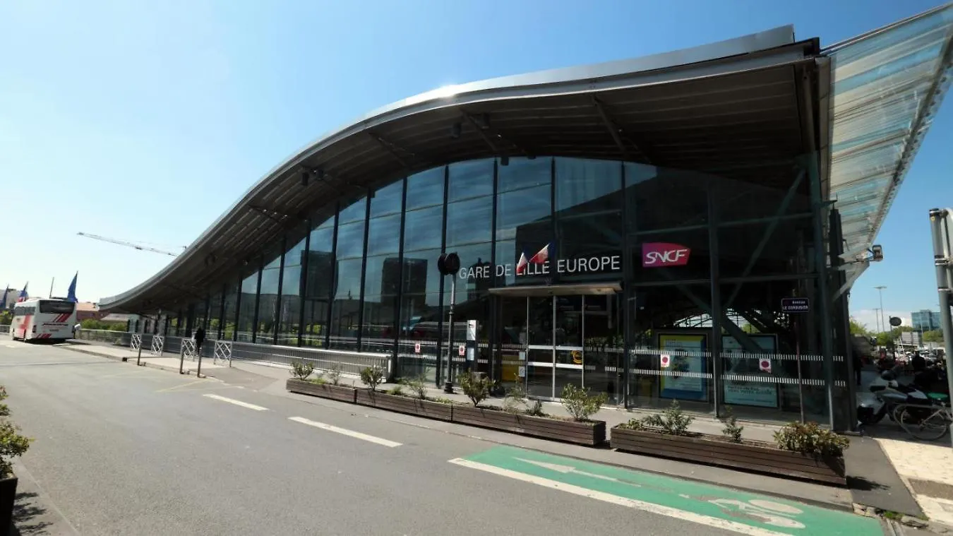 Locatif Gare Lille Europe Souvenir Bed and Breakfast Bed & Breakfast