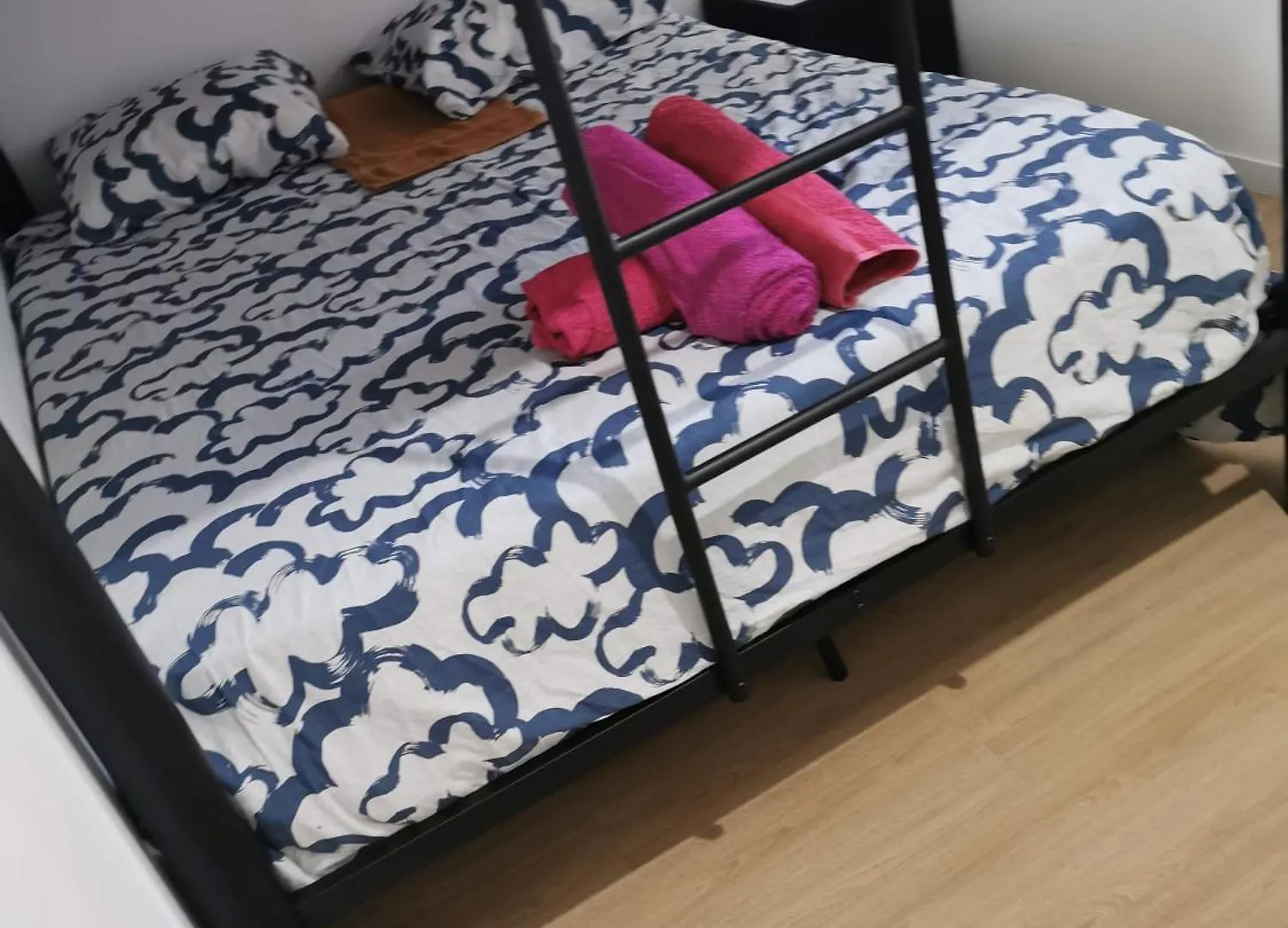 Locatif Gare Lille Europe Souvenir Bed and Breakfast 0*,